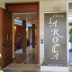 https://casaalbergo-la-rocca.hotelinveneto.com