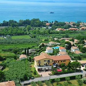 https://albergo-panoramica.hotelinveneto.com