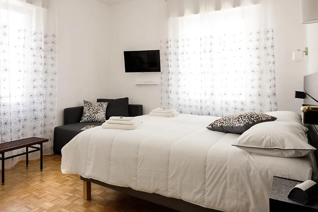 Nocleg ze śniadaniem Bed and Breakfast G&G Napoli